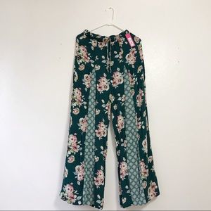 NWT Floral wide leg pants